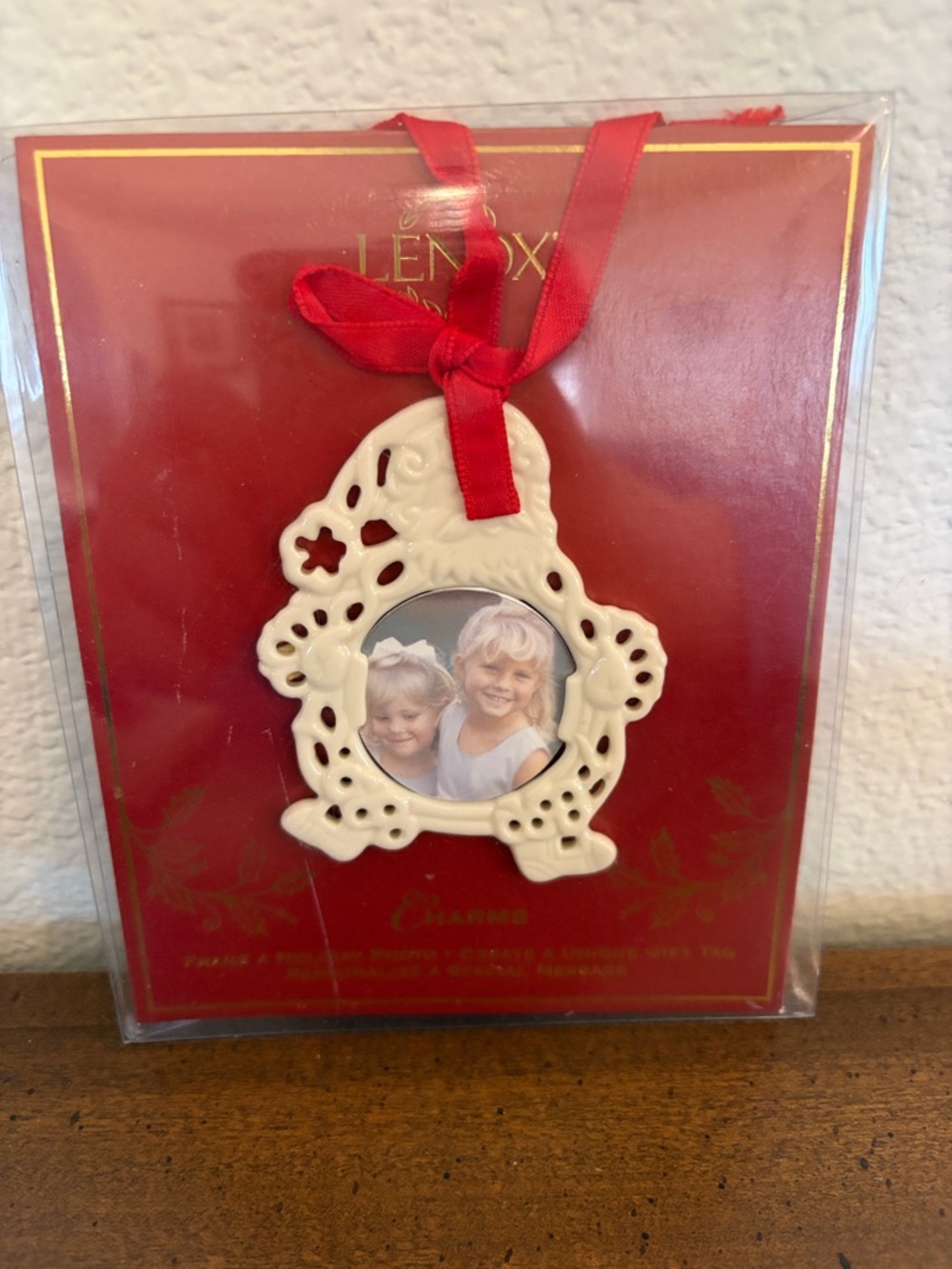 Lenox White Porcelain Lace Santa Photo Frame Ornament Gift Tag with Red Ribbon